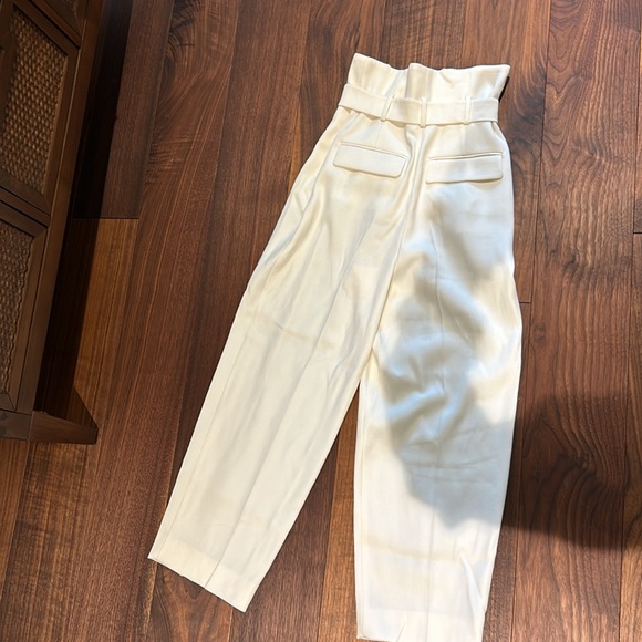Cream high waisted trousers - Picture 2 of 3